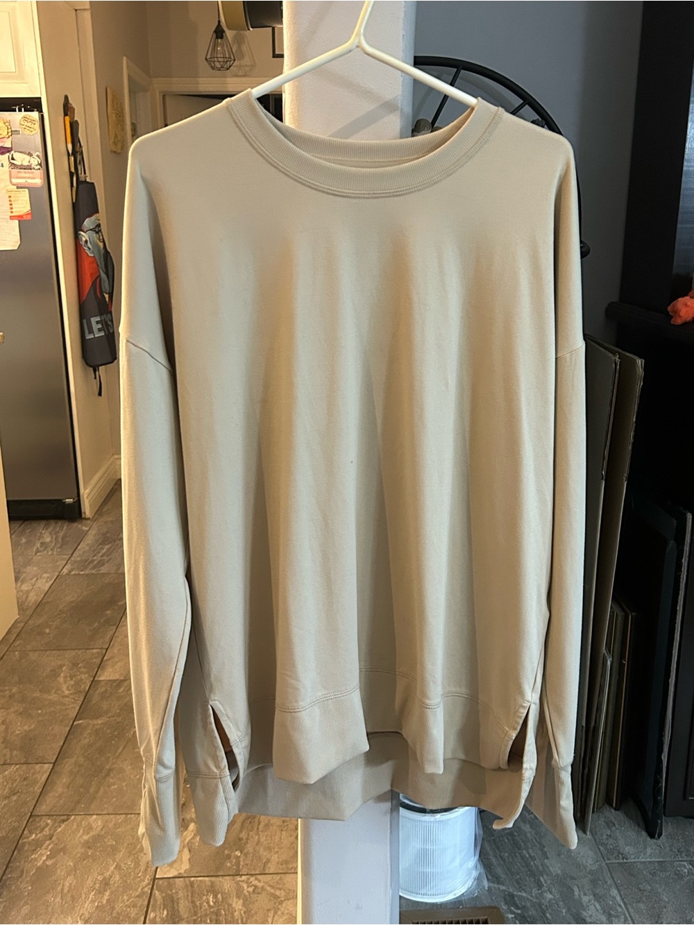 Bench Men's Crewneck Sweatshirt in Light Beige